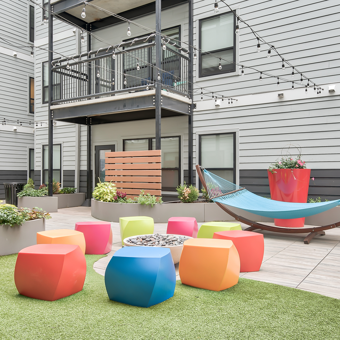 outdoor lounge